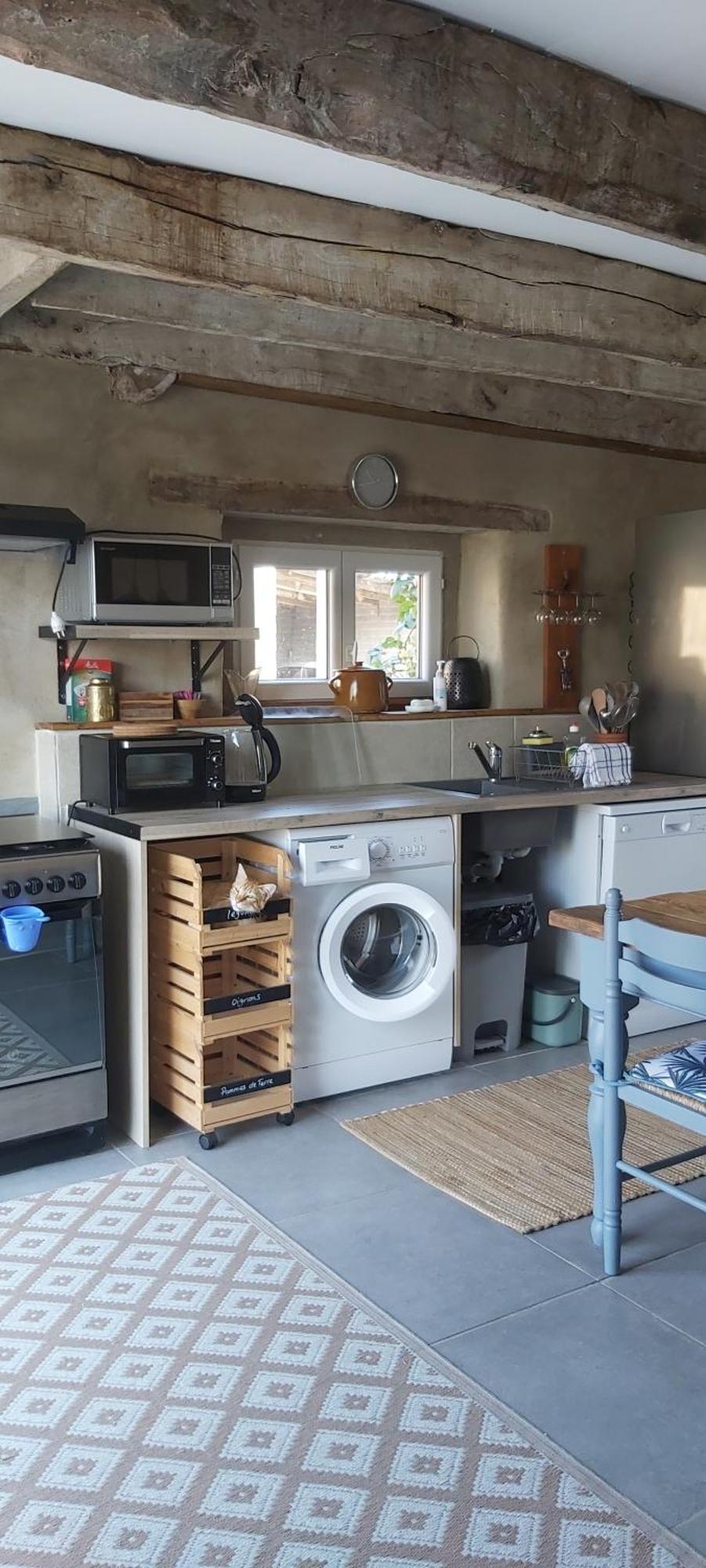 Beautiful 2 Bed Cottage With Swimming Pool Pagéas Oda fotoğraf
