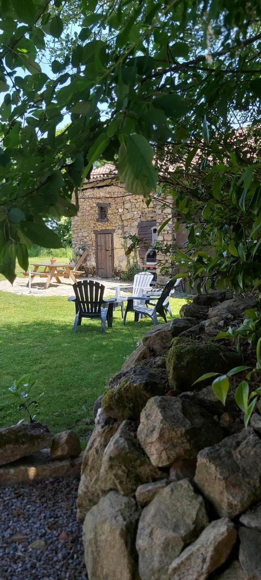 Beautiful 2 Bed Cottage With Swimming Pool Pagéas Oda fotoğraf