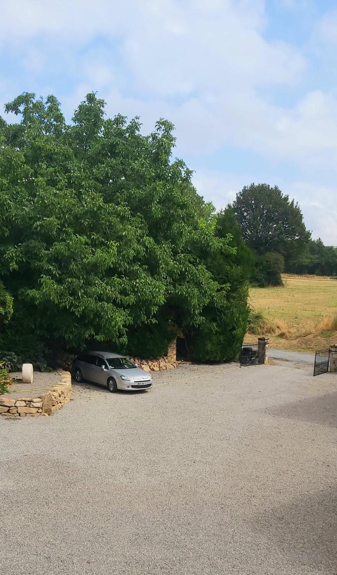 Beautiful 2 Bed Cottage With Swimming Pool Pagéas Oda fotoğraf